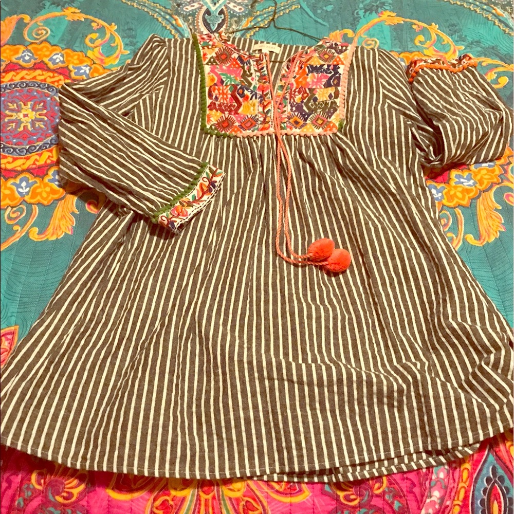 Gorgeous embroidered dress (Mexican themed)