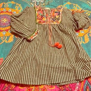 Gorgeous embroidered dress (Mexican themed)