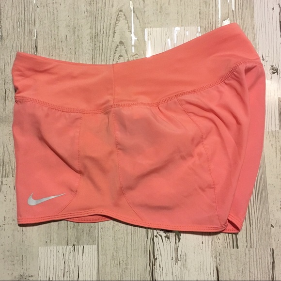 Nike🏃🏻‍♀️Dri-Fit Running Shorts - Picture 3 of 5