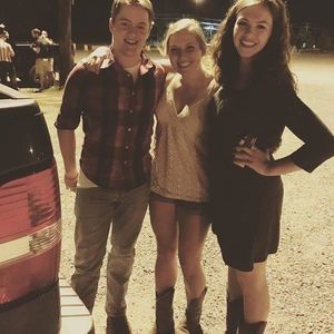 Meet your Posher, Holly