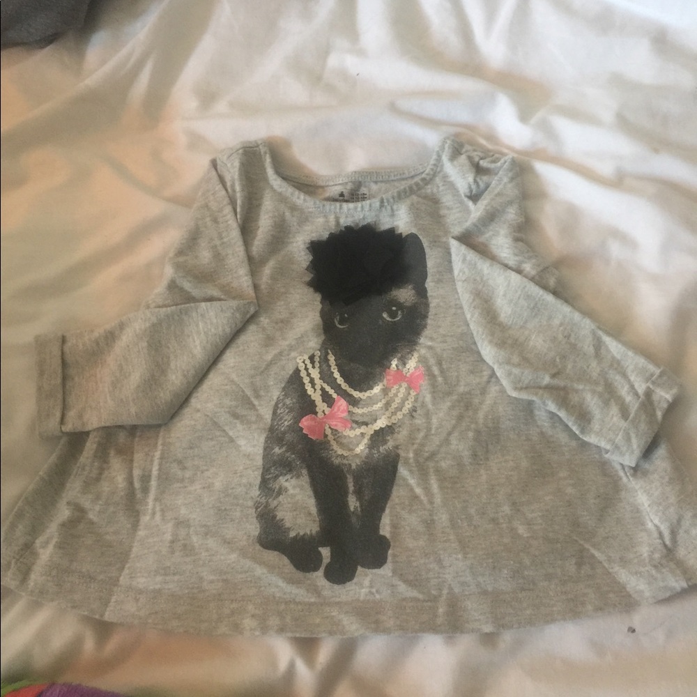 Baby-gap cat bell bottom blouse with black flower