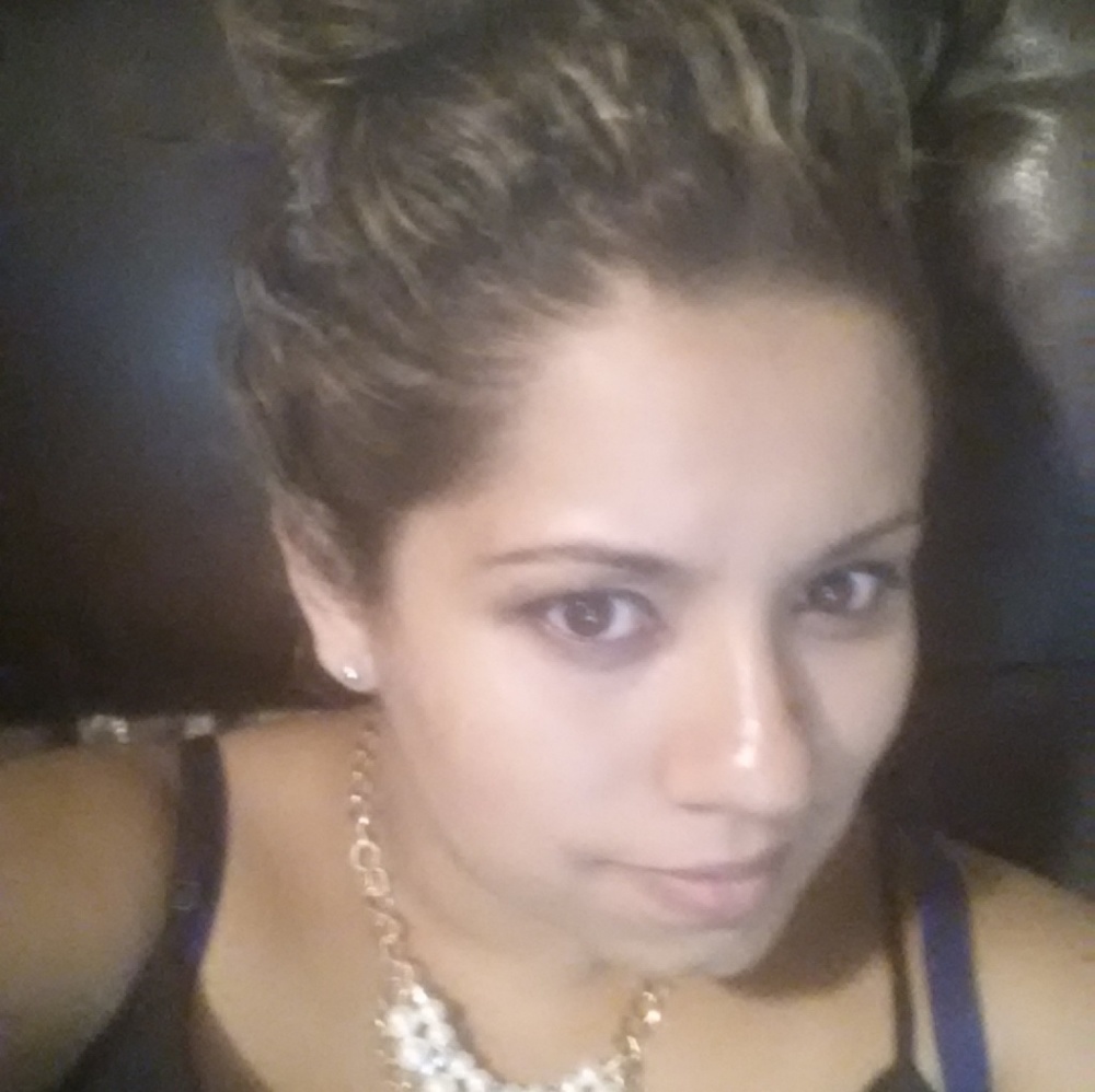 Meet your Posher, Isabel