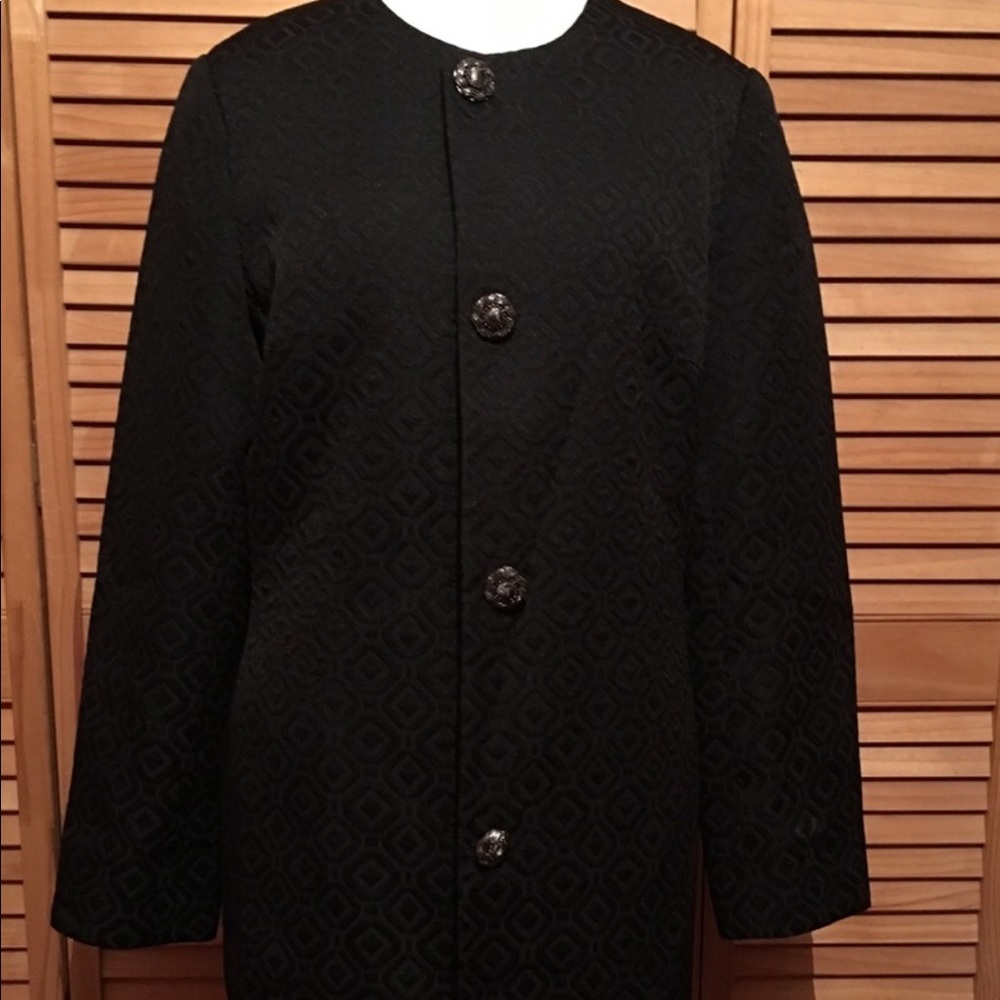 Brocade pattern black coat