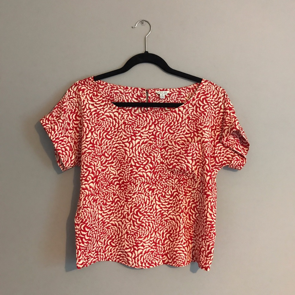 Red & White Floral Patterned Top