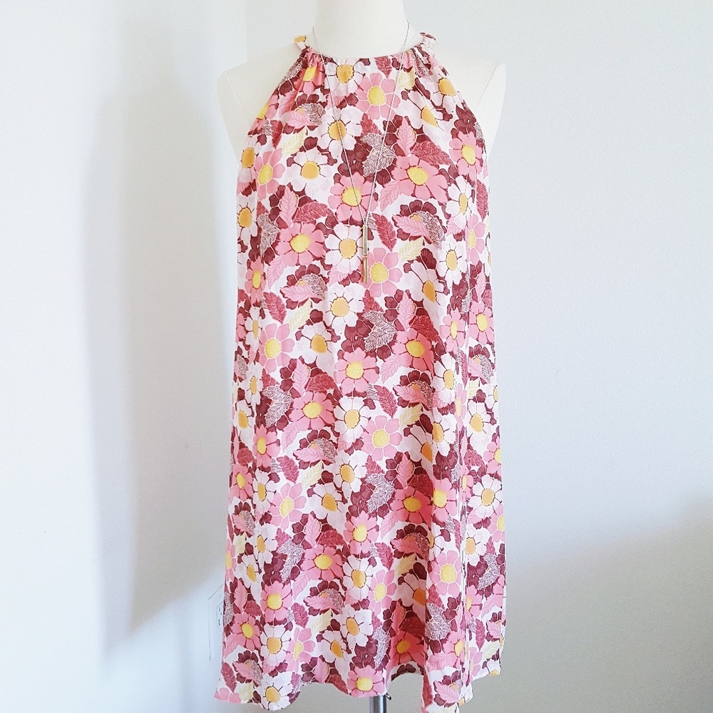 Cupcakes & Cashmere Floral Dress - Picture 1 of 5