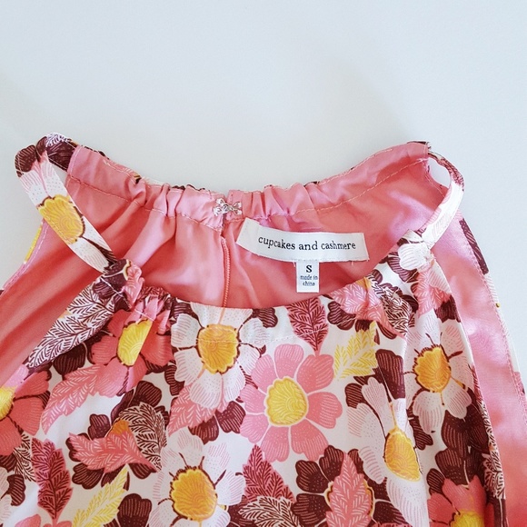 Cupcakes & Cashmere Floral Dress - Picture 5 of 5