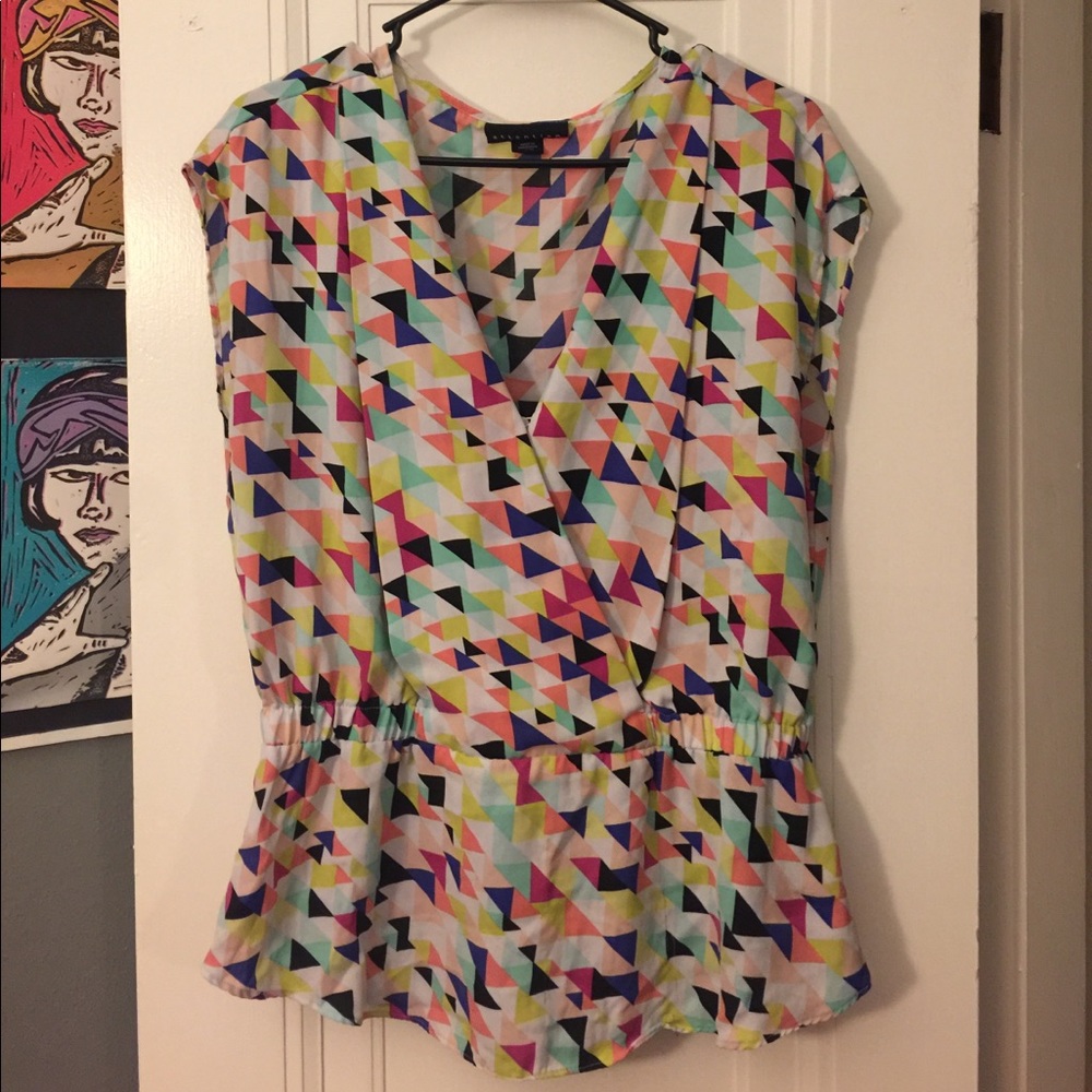 Fun triangle print top