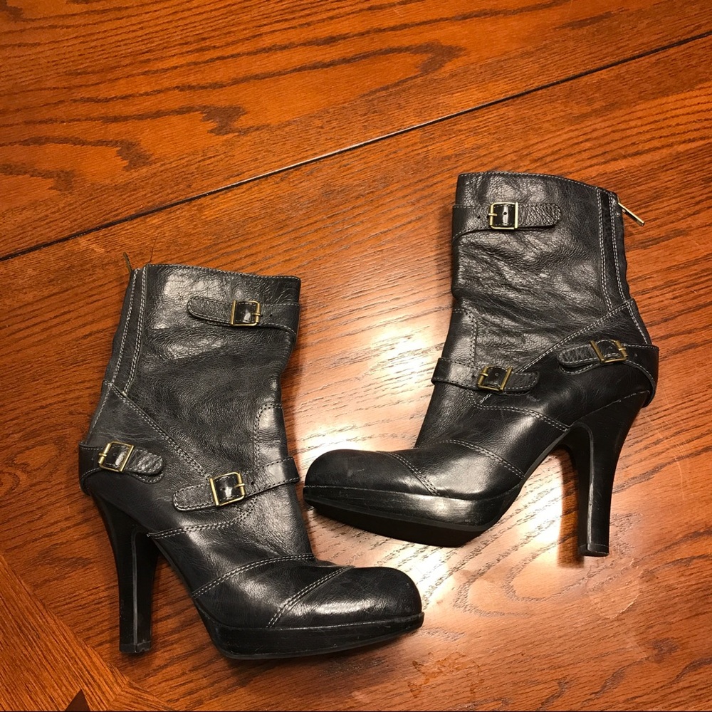 SE BOUTIQUE by Sam Edelman Booties