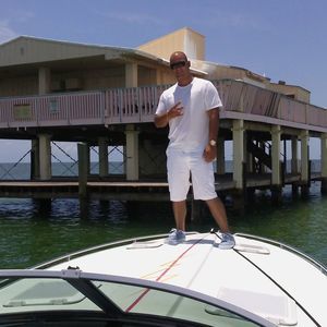 Meet your Posher, Manuel