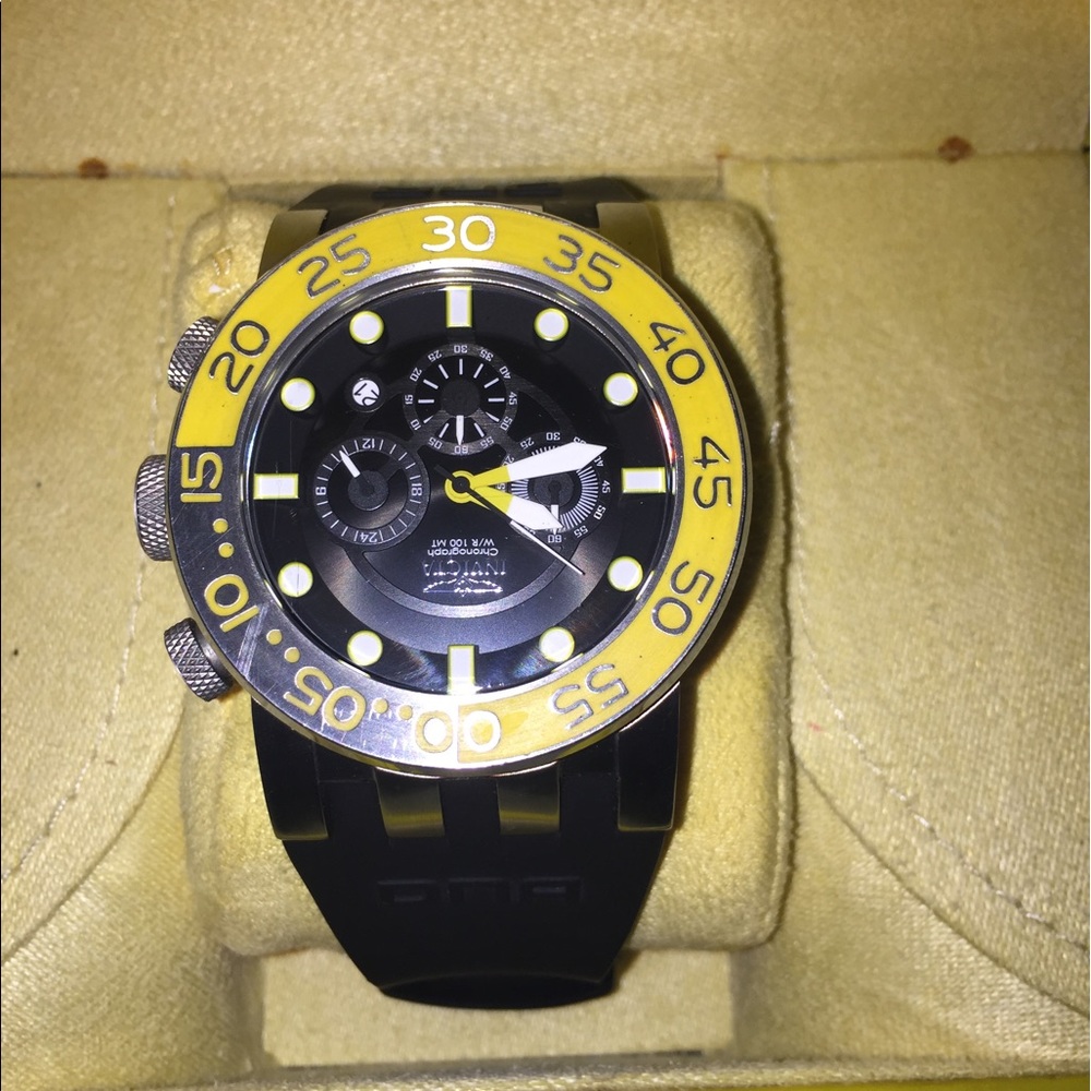 Invicta diver watch