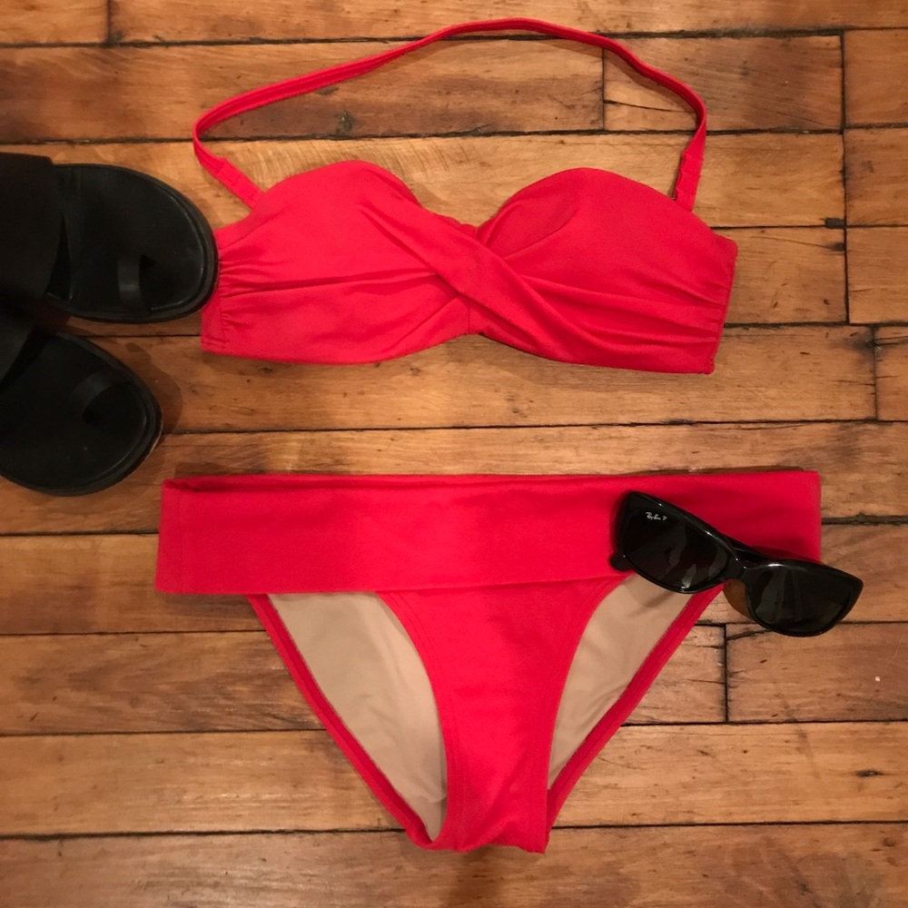Victoria's Secret convertible bikini