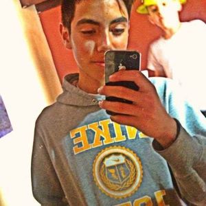 Meet your Posher, Carlos