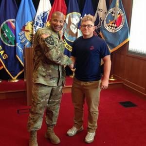 Meet your Posher, Ethan