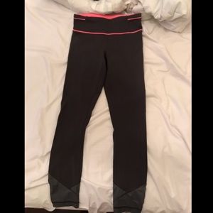 lulu lemon cropped leggings