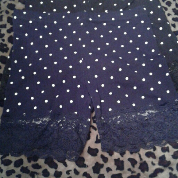 BUNDLE of 3 Lace bottom shorts (SOLD) - Picture 2 of 3