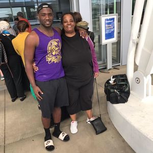 Meet your Posher, Devonte