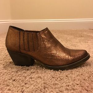 Very Volatile Copper Ankle Booties