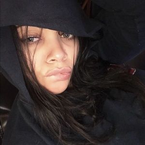 Meet your Posher, Louanne