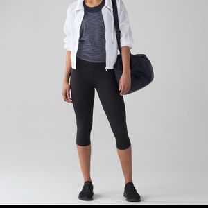 lulu lemon cropped leggings