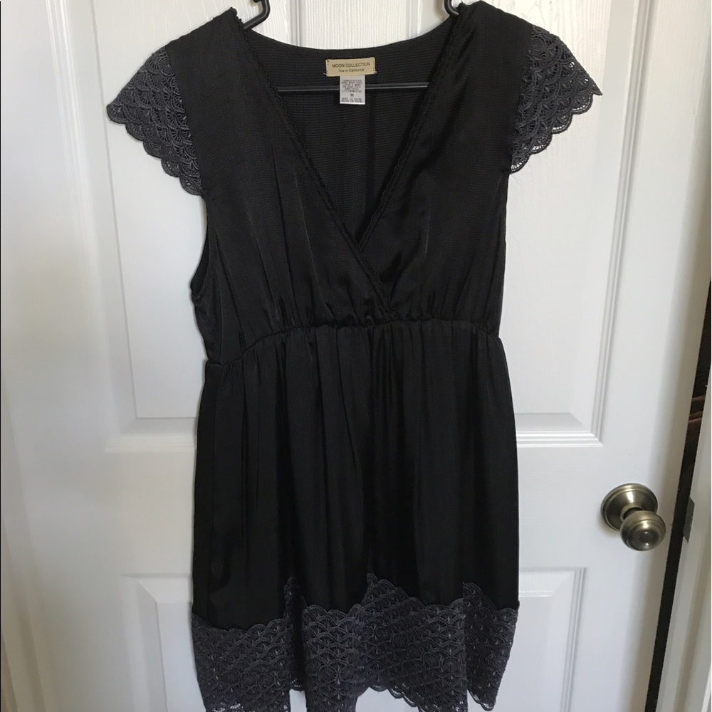 Beautiful babydoll with lace cap sleeves!