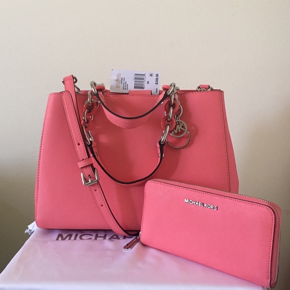 Michael Kors Handbags - NWT Michael Kors Cynthia With Matching Wallet