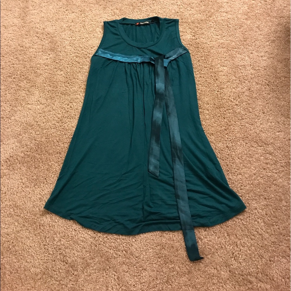 Designer Top - Picture 2 of 2