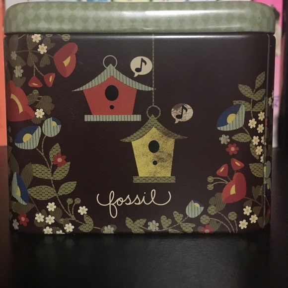 Rose Gold Fossil Watch - Picture 3 of 3