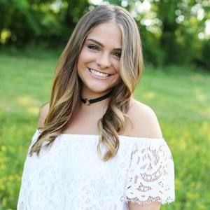 Meet your Posher, Lexi