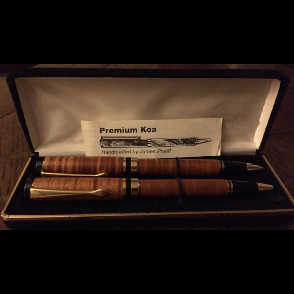 Kona wood pen and pencil set by Pruett