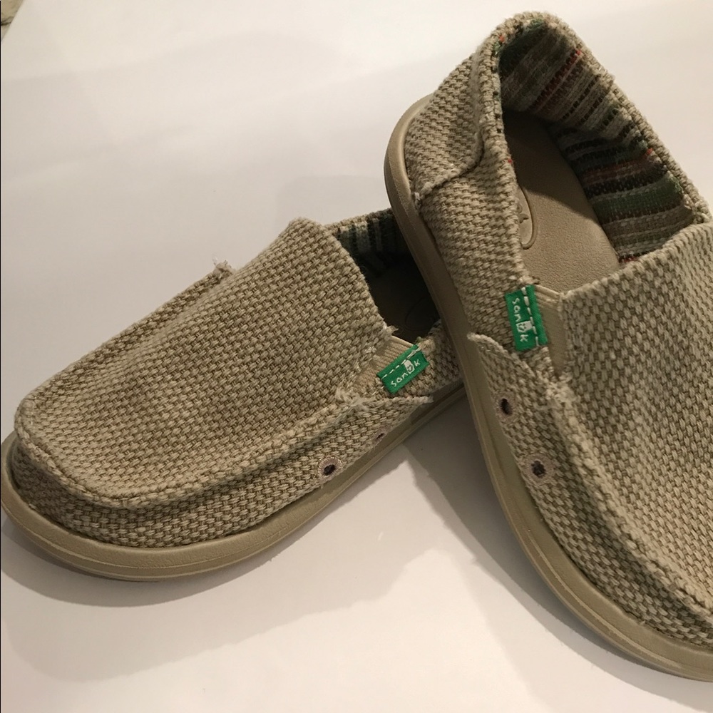 Sanuk Boys Slip-on Shoes Size 1