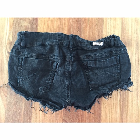 31 off Brandy Melville Pants Brandy Melville Black Cut Off Jean