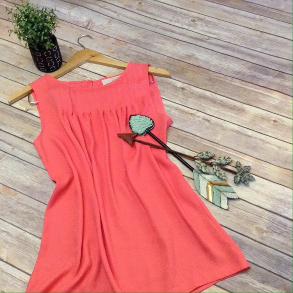 LOFT Tops - Anne Taylor LOFT sleeveless top