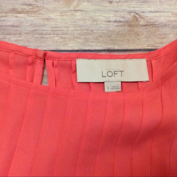 Anne Taylor LOFT sleeveless top - Picture 5 of 5