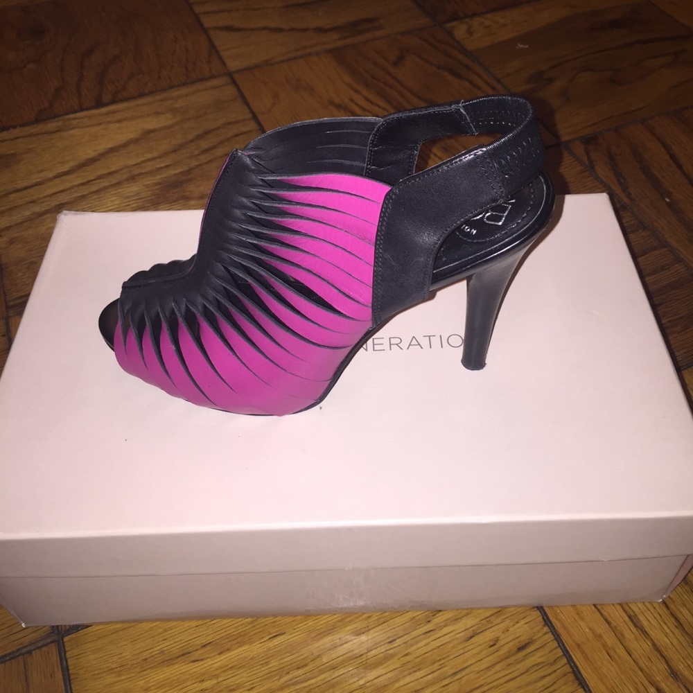 Bcbg generation heeled sandal