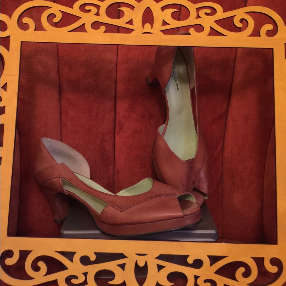 Mariana by Golc "Rita" heels, size 10