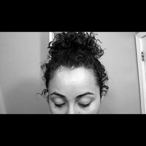 Meet your Posher, Joselyne