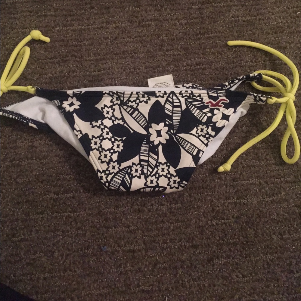 Hollister bikini bottoms floral print