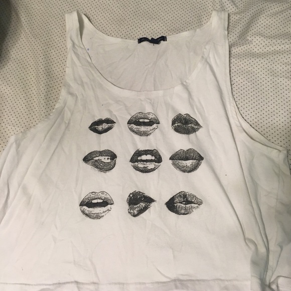 Lips Crop Top - Picture 1 of 3