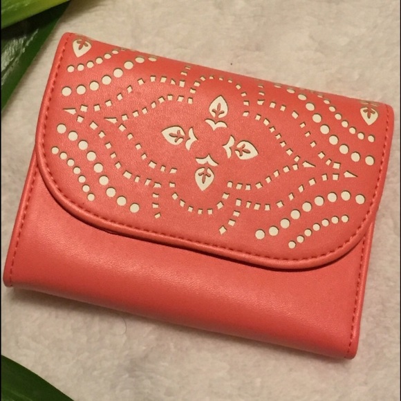 Vera Bradley Handbags - NWT Vera Bradley laser cut trifold wallet