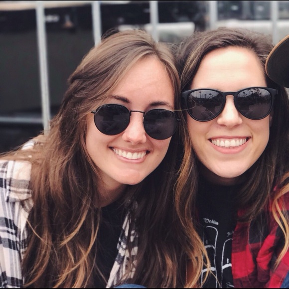 Alex & Whitney 👯 - Picture 2 of 3