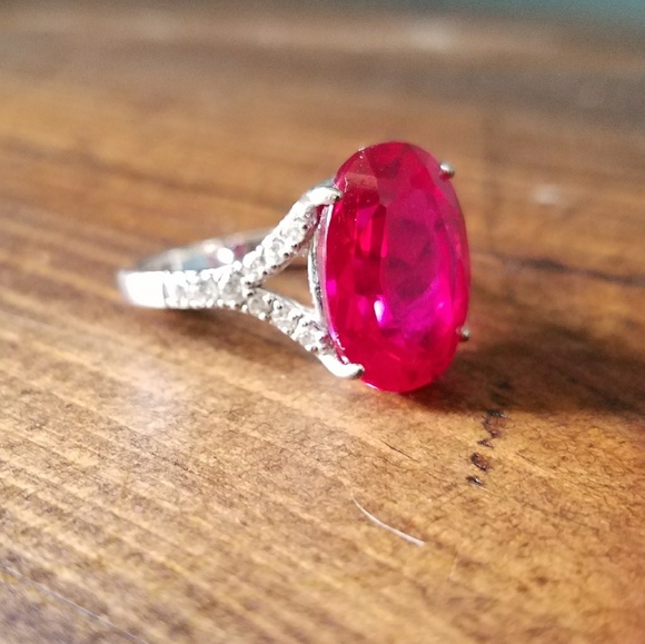 Real silver, cubic zirc and ruby ring - Picture 1 of 5