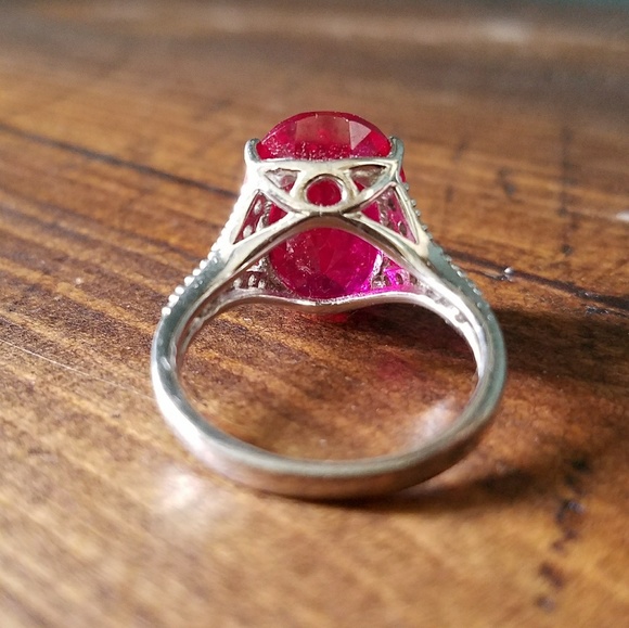 Real silver, cubic zirc and ruby ring - Picture 3 of 5
