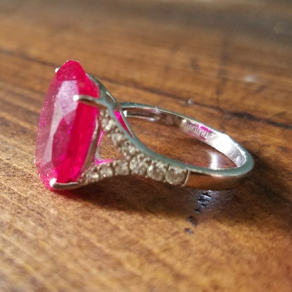 Real silver, cubic zirc and ruby ring - Picture 4 of 5