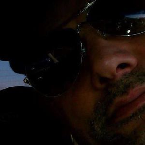 Meet your Posher, Manolo