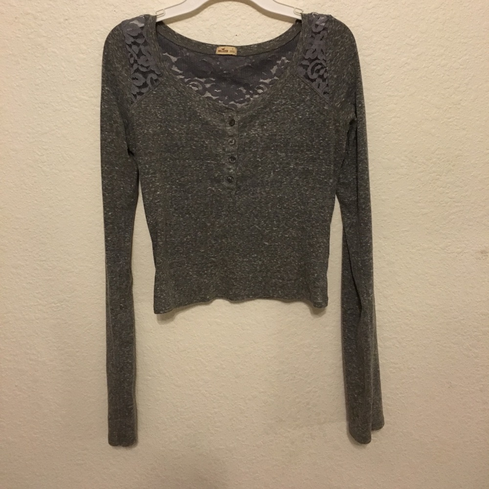 A Gray Hollister Long Sleeve Crop Top