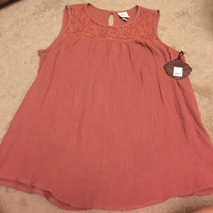 NWT sleeveless top