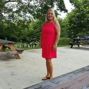 Meet your Posher, Becca