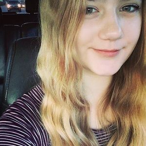 Meet your Posher, Courtney