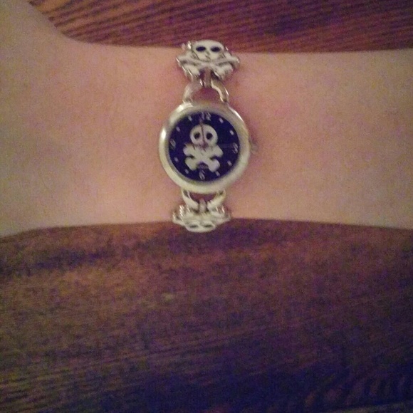 Skeleton watch - Picture 3 of 3