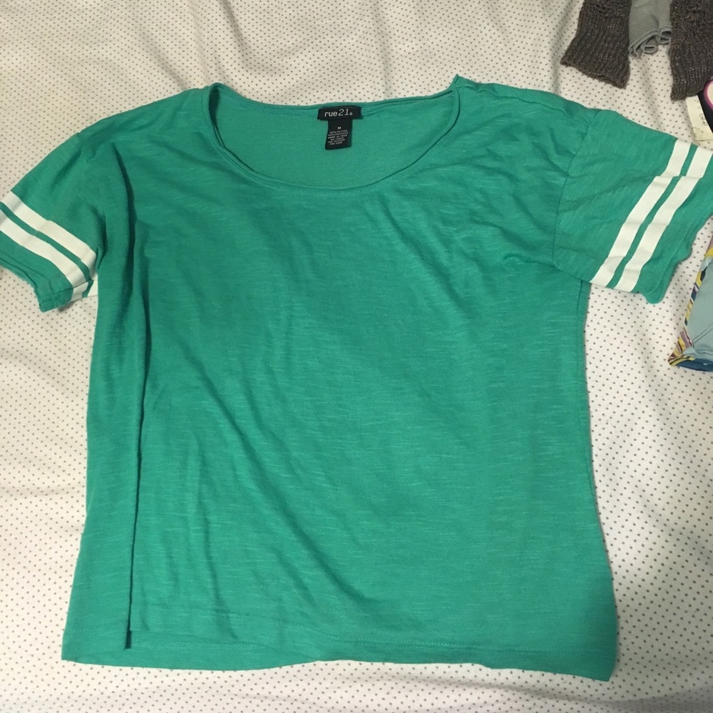 Sporty Crop Shirt
